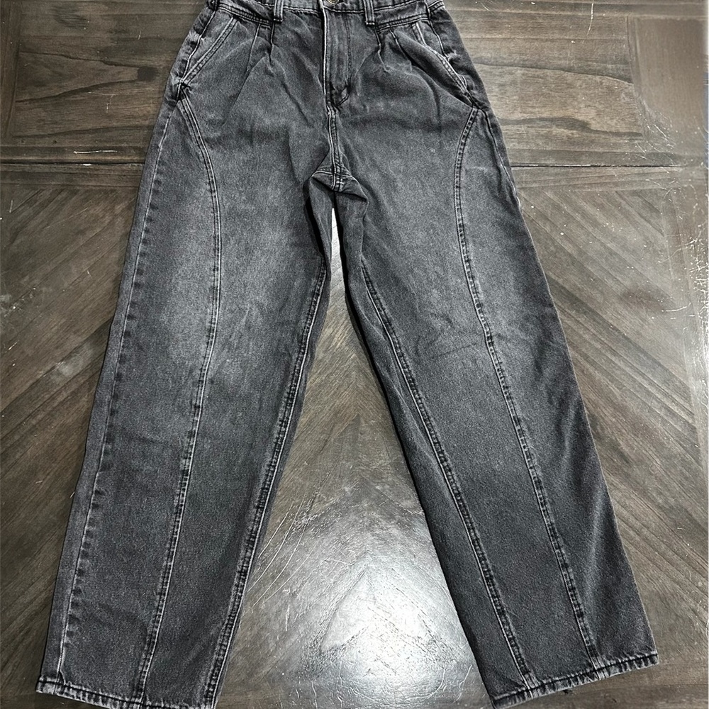 Medium Black Relaxed Fit High Waisted Jeans